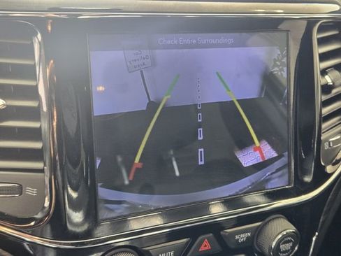 Used 2019 Jeep Grand Cherokee Altitude image 20