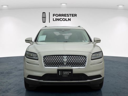 Used 2023 Lincoln Nautilus Reserve w/ Equipment Group 201A AWD/4WD image 8