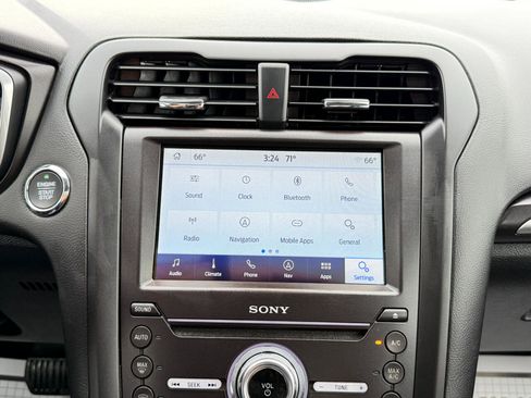 Used 2019 Ford Fusion Energi Titanium image 57