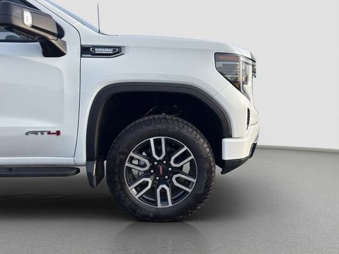 Used 2025 GMC Sierra 1500 AT4 w/ AT4 Premium Package image 29