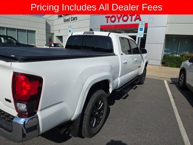 Used 2021 Toyota Tacoma SR5 RWD image 11