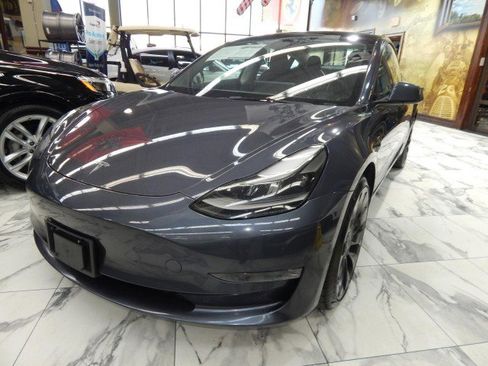 Used 2023 Tesla Model 3 Performance image 9