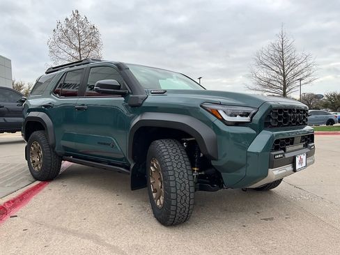 New 2026 Toyota 4Runner Trailhunter image 4