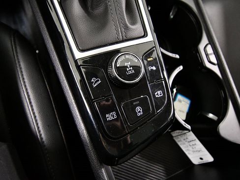 Certified 2025 Kia Sportage EX w/ Premium Package image 28