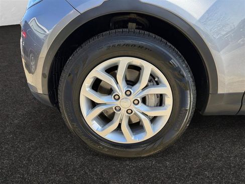 Used 2020 Land Rover Discovery SE image 16