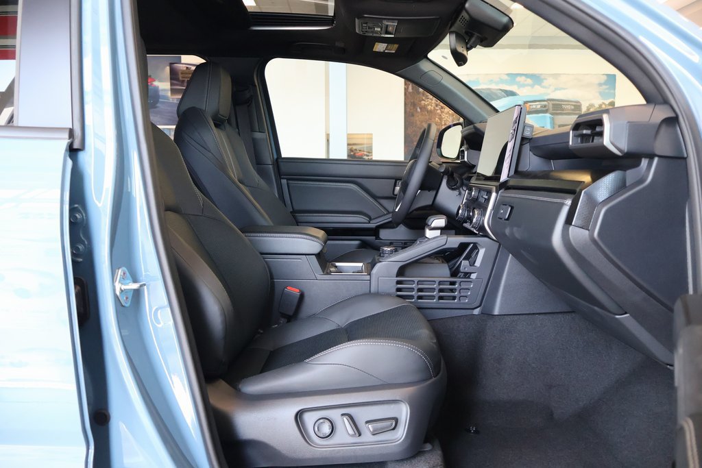 Used 2026 Toyota 4Runner Limited AWD/4WD image 8