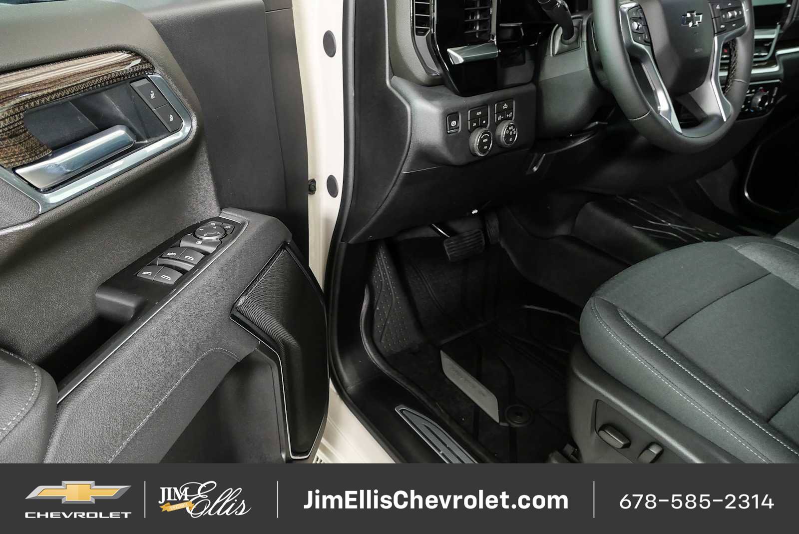 New 2026 Chevrolet Silverado 1500 RST w/ RST Select Package AWD/4WD image 8