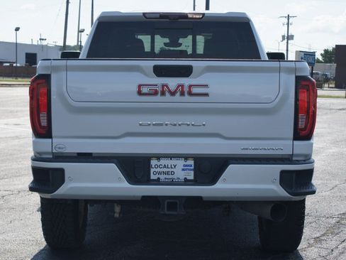 Used 2020 GMC Sierra 2500 Denali w/ Denali Ultimate Package AWD/4WD image 3
