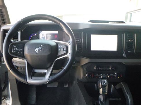 Used 2022 Ford Bronco Big Bend image 10