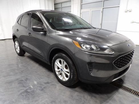 Used 2020 Ford Escape SE AWD/4WD image 2