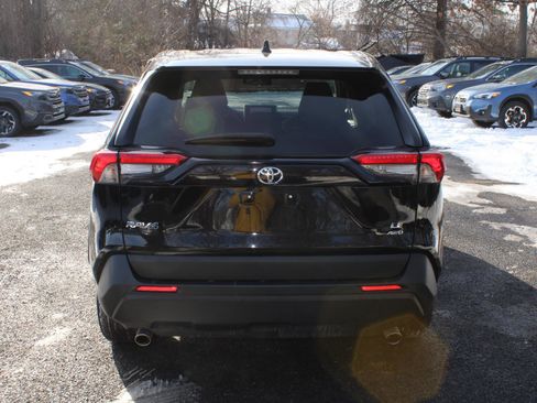 Used 2023 Toyota RAV4 LE image 6