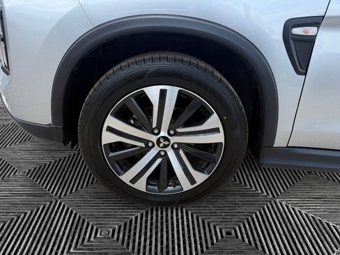 Used 2025 Mitsubishi Outlander Sport AWD image 13