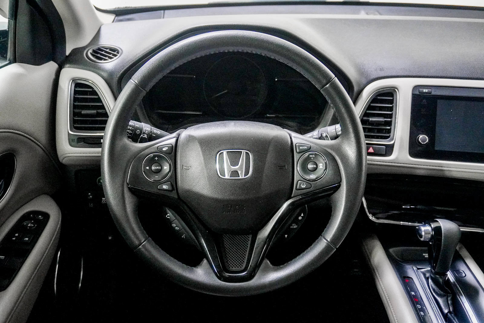 Used 2020 Honda HR-V Touring image 21