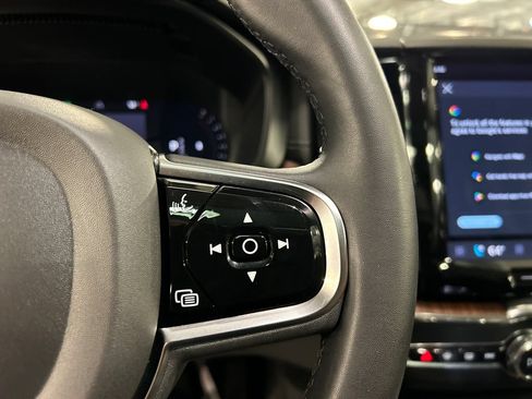 Certified 2023 Volvo XC60 B5 Ultimate w/ Climate Package AWD/4WD image 14