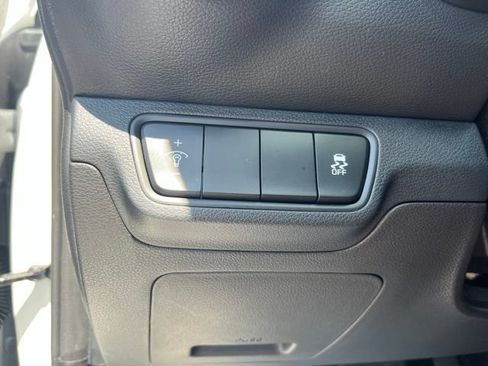 Used 2023 Kia Forte LXS FWD image 20