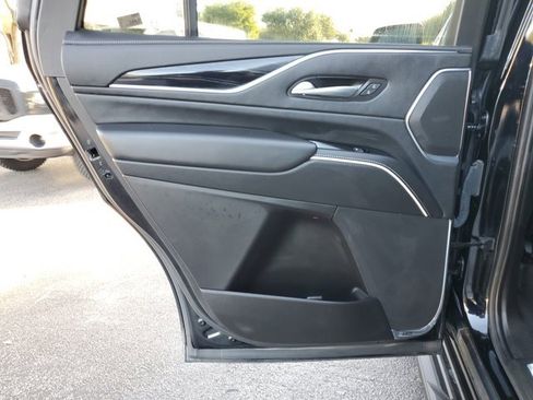 Used 2023 Cadillac Escalade Sport image 13