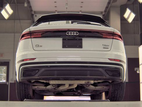 Used 2022 Audi Q8 Premium Plus w/ Premium Plus Package AWD/4WD image 8