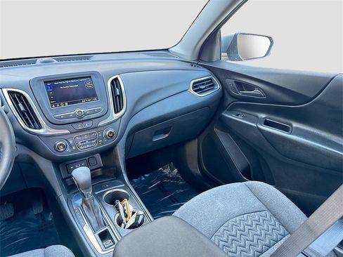 Used 2024 Chevrolet Equinox LT image 22