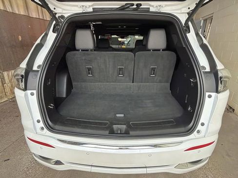 Certified 2022 Buick Enclave Avenir w/ Avenir Technology Package AWD/4WD image 26