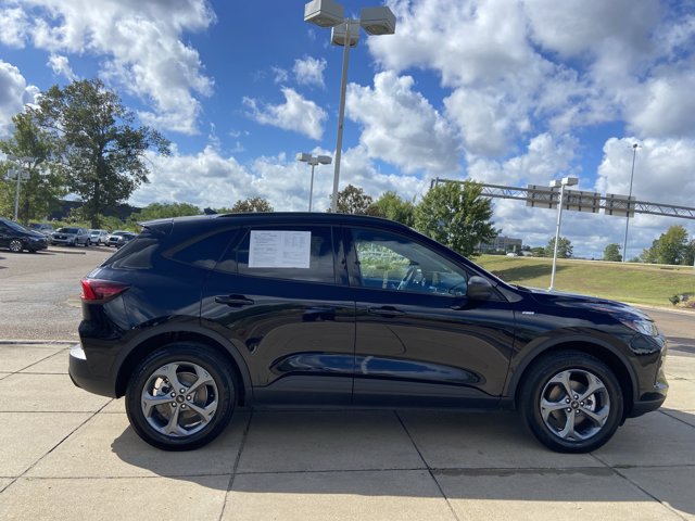 Used 2025 Ford Escape ST-Line AWD/4WD image 10