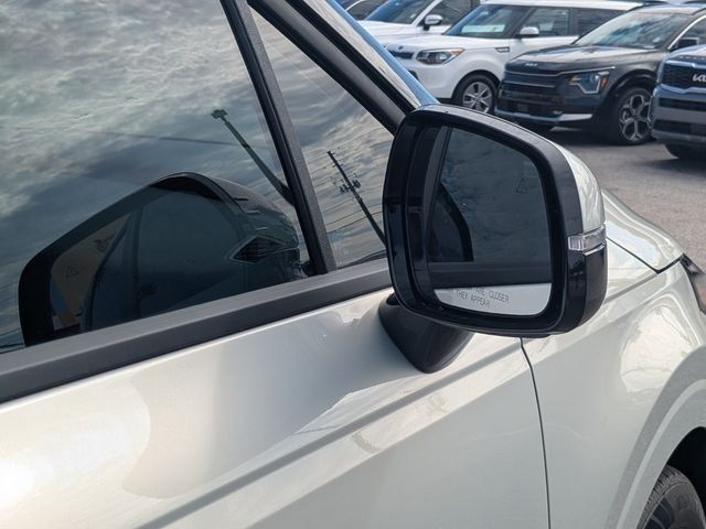 New 2026 Kia Carnival EX FWD image 11