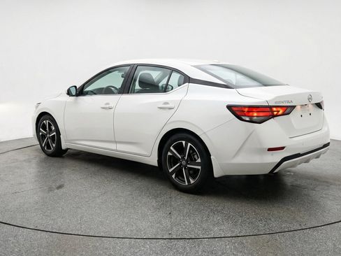 Used 2025 Nissan Sentra SV FWD image 6
