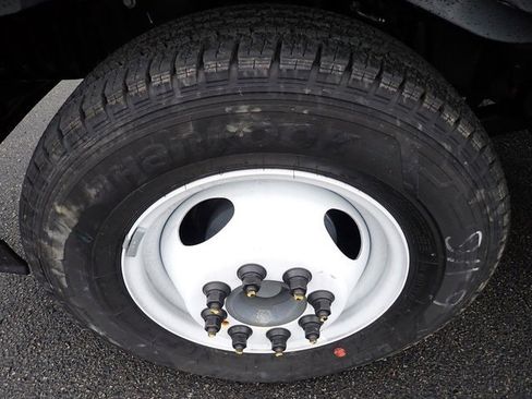 New 2026 Ford E-450 and Econoline 450 Super Duty w/ Power Equipment Group image 10