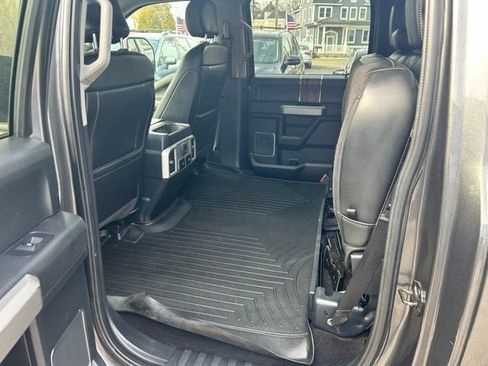 Used 2019 Ford F150 Lariat w/ Equipment Group 502A Luxury AWD/4WD image 15