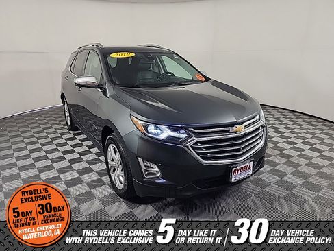 Used 2019 Chevrolet Equinox Premier image 2