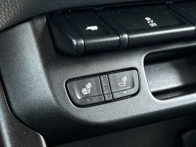 Used 2016 Chevrolet Colorado Z71 AWD/4WD image 42