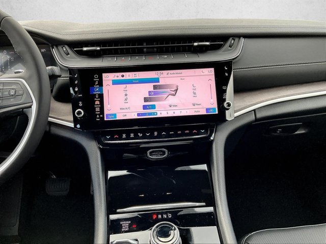 New 2026 Jeep Grand Cherokee L Limited AWD/4WD image 9