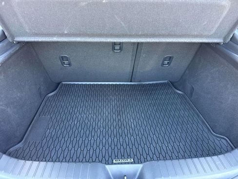 Used 2025 MAZDA MAZDA3 s image 9