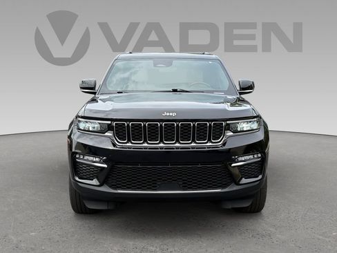 Used 2023 Jeep Grand Cherokee Limited AWD/4WD image 24