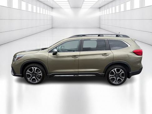 Used 2023 Subaru Ascent Limited w/ Technology Package AWD/4WD image 8