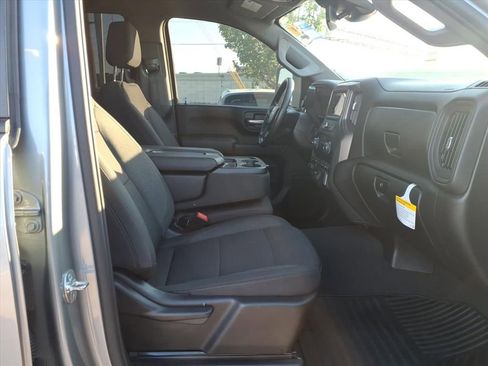 Used 2026 Chevrolet Silverado 2500 Custom w/ Custom Value Package AWD/4WD image 17