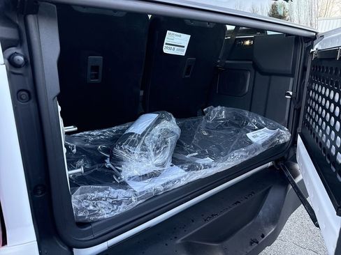 New 2025 Ford Bronco 2-Door w/ Sasquatch Package image 19