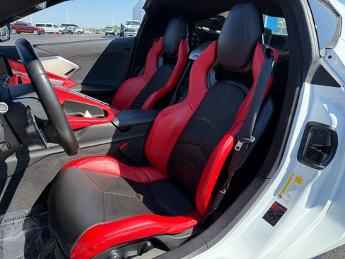 Used 2020 Chevrolet Corvette Stingray Preferred Cpe w/ 2LT Preferred Equipment Group RWD image 19