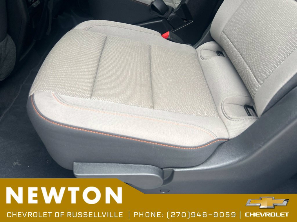 Used 2026 Chevrolet Traverse LT w/ Driver Confidence Package FWD image 33