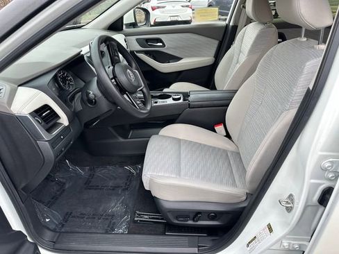 Used 2023 Nissan Rogue SV AWD/4WD image 30