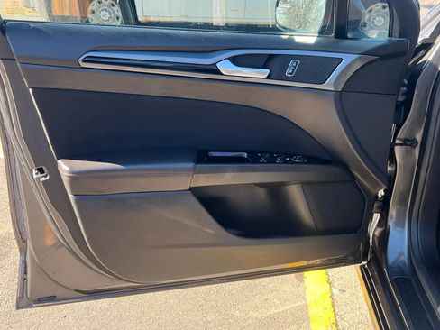 Used 2015 Ford Fusion SE w/ Equipment Group 201A AWD/4WD image 11