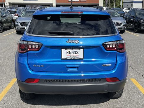 Used 2022 Jeep Compass Latitude AWD/4WD image 6