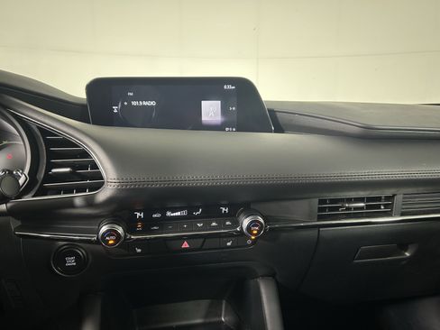 Used 2025 MAZDA MAZDA3 s image 23