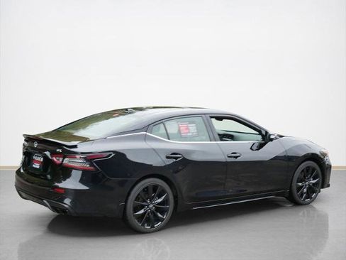 Certified 2023 Nissan Maxima SR w/ Sport Mat Group image 3