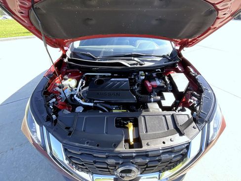 Used 2023 Nissan Rogue S AWD/4WD image 21