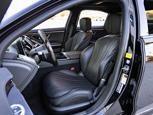 Used 2023 Mercedes-Benz S 500 4MATIC w/ AMG Line image 22