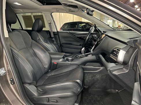 Used 2022 Subaru Outback Limited XT AWD/4WD image 12