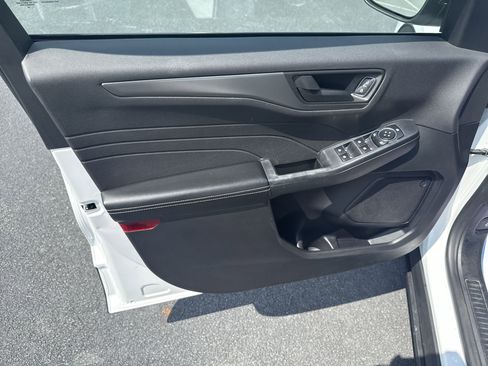 Used 2023 Ford Escape Active image 22