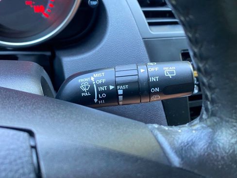 Used 2011 MAZDA MAZDA3 s Sport FWD image 24