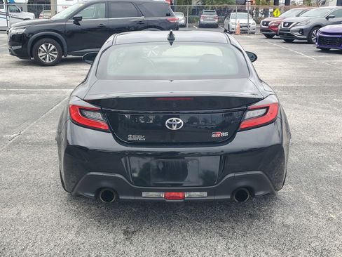 Used 2023 Toyota GR86 Base image 5