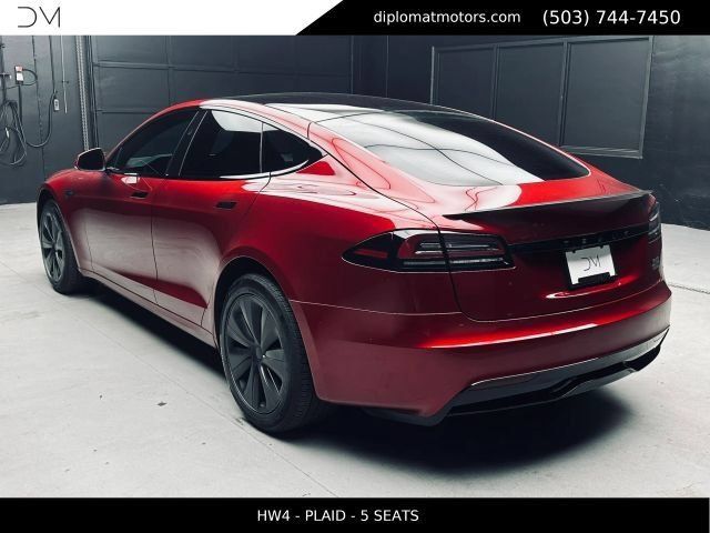 Used 2024 Tesla Model S Plaid AWD/4WD image 4